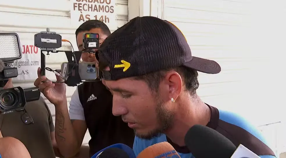 Jovem que sobreviveu a açaí envenenado defende namorada mesmo após indiciamento