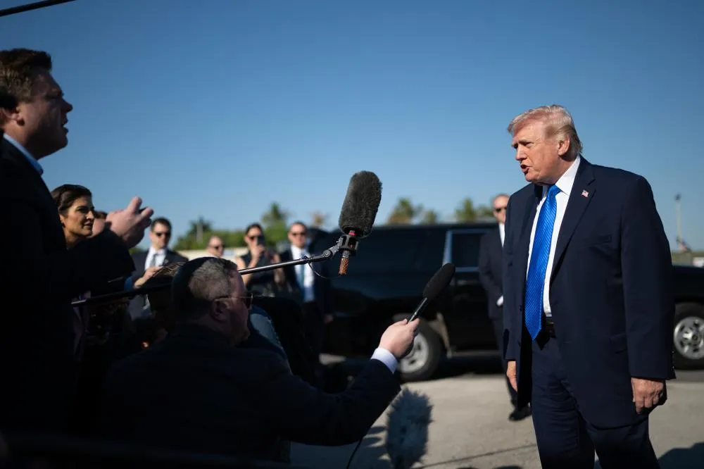 Trump adverte Irã após novo bloqueio em Ormuz: “Não podem nos chantagear”